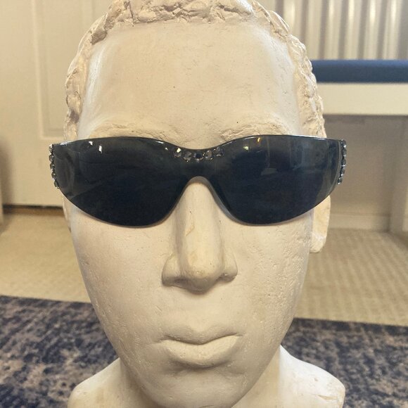 Sunglasses Camo Frame with Gray Lens with light gray Swarovski Crystal Accents - Picture 15 of 15